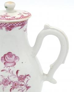 Famille Rose Chinese Pink Porcelain Creamer circa 1780 - 2990071
