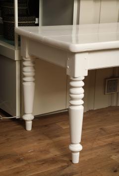 Farmhouse Table - 4471281