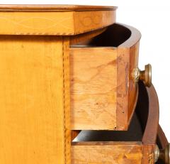 Federal Birdseye Maple Bow Front Chest Of Drawers - 4246554