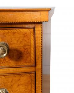 Federal Birdseye Maple Bow Front Chest Of Drawers - 4246568