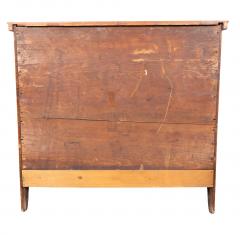 Federal Birdseye Maple Bow Front Chest Of Drawers - 4246596
