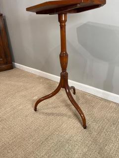 Federal Tiger Maple Tripod Table American Early 19th Century - 2565928