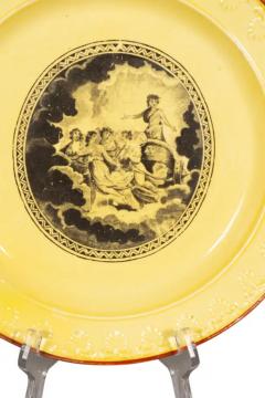 Fifteen Pieces Of Canary Yellow Staffordshire Pottery - 4139619