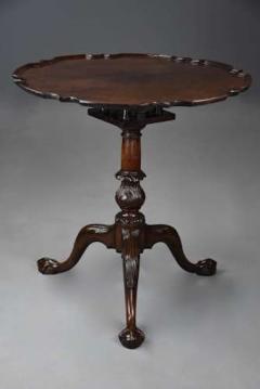 Fine 18thc George II mahogany tripod table with superb original patina - 4806073