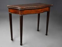 Fine 18thc serpentine mahogany card table of exceptional patina - 4755987