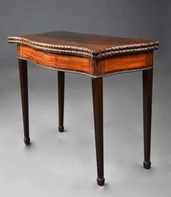 Fine 18thc serpentine mahogany card table of exceptional patina - 4755990