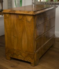 Fine Early Biedermeier Chest of Drawers - 261171