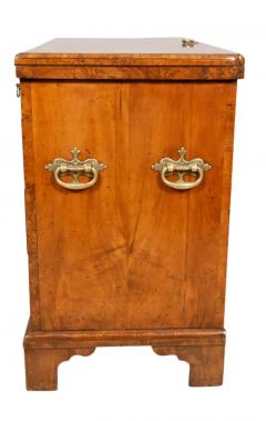 Fine George II Walnut Bachelors Chest - 4139806