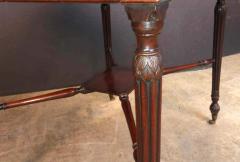 Fine George III Mahogany Pembroke Table - 2134904