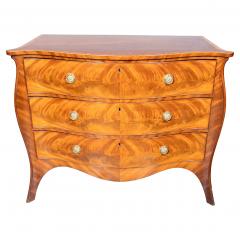 Fine George III Mahogany Serpentine Chest Of Drawers - 4458930