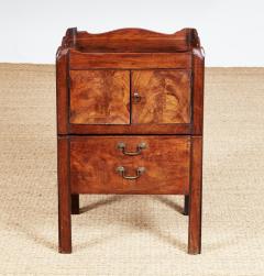 Fine Georgian Bedside Cupboard - 3937368