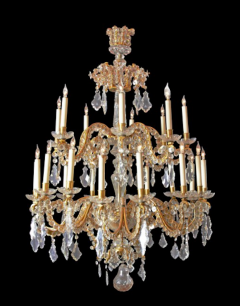 Fine Louis XV Crystal and Bronze 24 Light Chandelier - 2118502