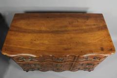 Fine Louis XV Provincial Walnut Commode - 4128855