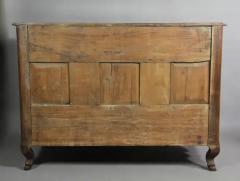 Fine Louis XV Provincial Walnut Commode - 4128916