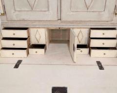 Fine Swedish three part bureau with charming carvings and marble painted columns - 4506620