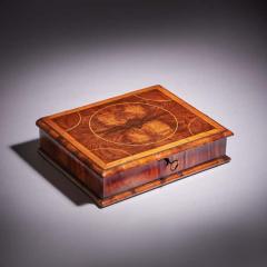 Fine William and Mary 17th Century Olive Oyster Lace Box - 3542037