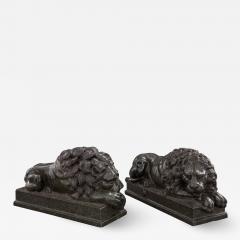 Fine and Large Pair of Grand Tour Marble Figures of Recumbent Lions - 1657263