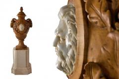 Fine and Monumental Pair of Italian Neoclassical Siena Marble Urns on Pedestal - 4654851