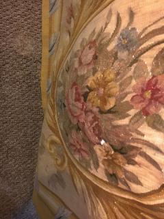 Fine and Very Decorative Aubusson Carpet or Throw - 3000937