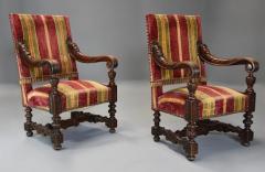 Fine pair of 19thc French walnut open armchairs in the Baroque style - 4800017