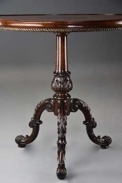Fine quality 18th century Rococo style mahogany leather top tripod table - 4805729
