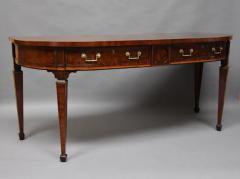 Fine quality 18thc Sheraton mahogany bow front side server - 4787873