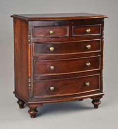 Fine quality mid 19thc mahogany miniature bow front chest of drawers - 4755948