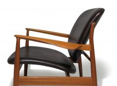 Finn Juhl Finn Juhl for France Daverkosen FD 136 Teak Lounge Chair in Leather - 3351248