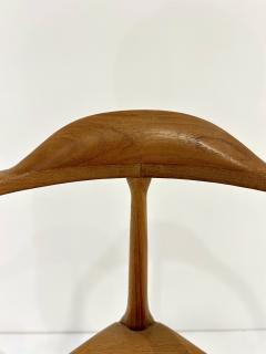 Finn Juhl Model of Danish Corner Chair in the Manner of Finn Juhl - 4202000