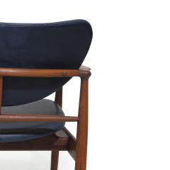 Finn Juhl Pair of Finn Juhl NV 48 Chair Blue Leather - 2933126