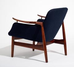 Finn Juhl Pair of Finn Juhl NV53 Lounge Chairs in Rare Brazilian Rosewood - 4470589