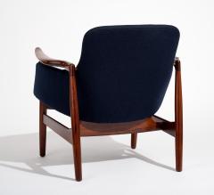 Finn Juhl Pair of Finn Juhl NV53 Lounge Chairs in Rare Brazilian Rosewood - 4470590