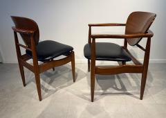 Finn Juhl Set of 12 American Modern Walnut Dining Chairs Finn Juhl for Widdicomb 1950s - 4605035