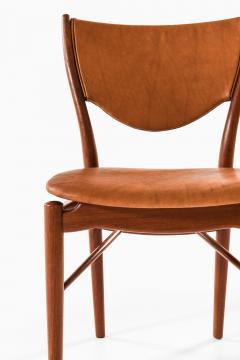 Finn Juhl Set of 6 Dining Chairs in Leather and Teak by Finn Juhl 1952 - 4565047
