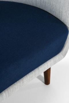 Finn Juhl Sofa in Stained Beech Legs and Reupholstered by Finn Juhl 1946 - 4479098