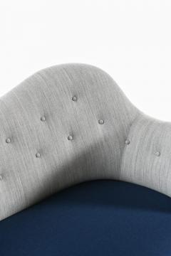 Finn Juhl Sofa in Stained Beech Legs and Reupholstered by Finn Juhl 1946 - 4479107