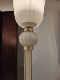 Floor Lamp in white Murano glass with gold glitter inserts - 2849936