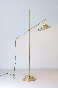 Floor lamp in brass with rocker rod base and cap in shaped and perforated brass - 3335953