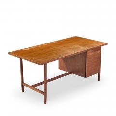 Florence Knoll Florence Knoll Mid Century Walnut Executive Desk - 4569958