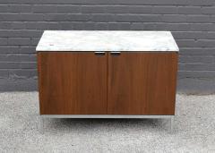 Florence Knoll Knoll Marble Top Credenza in Walnut and Calacatta Designed by Florence Knoll - 1867033