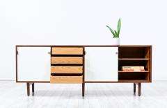 Florence Knoll Mid Century Modern Two Tone Doors Lacquer Credenza by Florence Knoll - 3383423