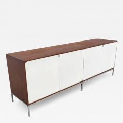 Florence Knoll Mid Century Modern White Sideboard by Florence Knoll - 2996519