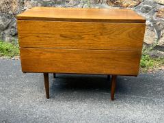 Florence Knoll PAIR OF MID CENTURY NIGHT STANDS IN THE MANNER OF FLORENCE KNOLL - 2811246
