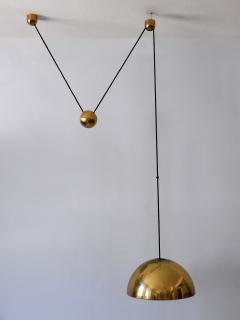 Florian Schulz Elegant Mid Century Counterweight Brass Pendant Lamp by Florian Schulz 1960s - 3840555