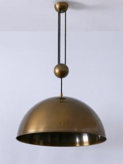 Florian Schulz Large Elegant Mid Century Counterweight Brass Pendant Lamp by Florian Schulz - 4060745