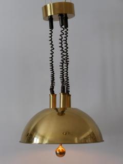 Florian Schulz Large Elegant Mid Century Pulldown Brass Pendant Lamp by Florian Schulz 1970s - 4124745