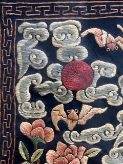Framed Chinese Qing Dynasty Embroidered First Rank Badge - 4196350