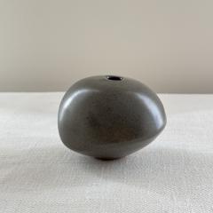 Fran is Katchatouroff two vases and a closed form 1970s - 4353673