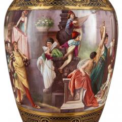 Franz D rfl A large ornamental Viennese gilt porcelain vase depicting Charles V - 3009098