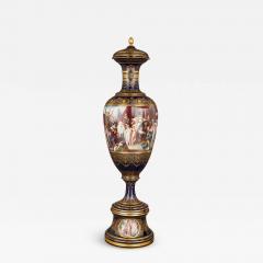 Franz D rfl A large ornamental Viennese gilt porcelain vase depicting Charles V - 3012305